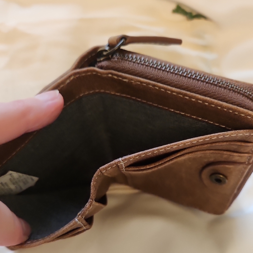Roots Women's Wallet with Red, Blue, and Brown Accents - Picture 4 of 5
